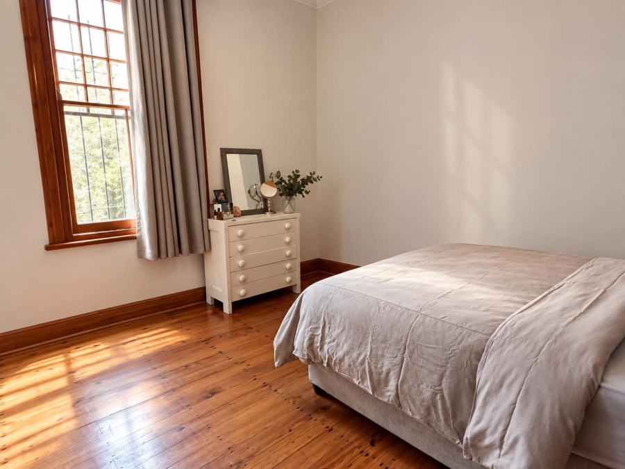 3 Bedroom Property for Sale in Sea Point Western Cape